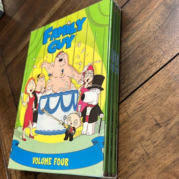 Family guy! Complete DVD set - Picture 2 of 2